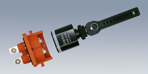 GripSeal G25系列快速连接器在汽车电控箱的应用
