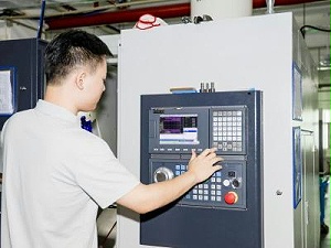 格雷希尔GripSeal员工调试中